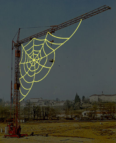 une grue à toile d'araignée Grue_toile